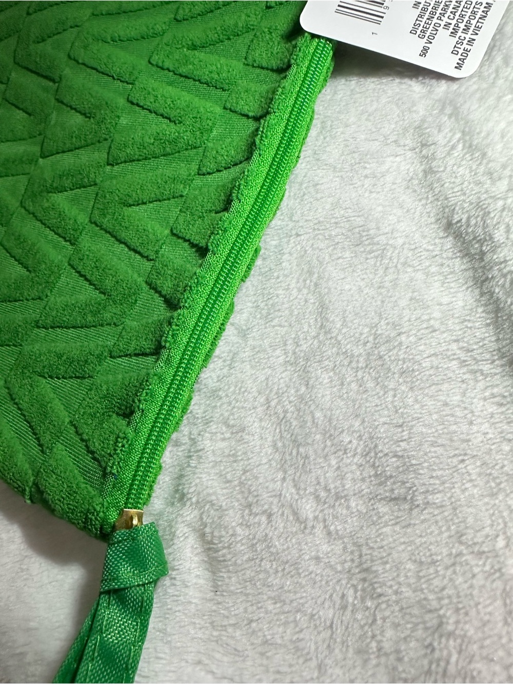 Vibrant Emerald / Grass Green Textured Velvet Zip Cosmetic Bag - Picture 3 of 4